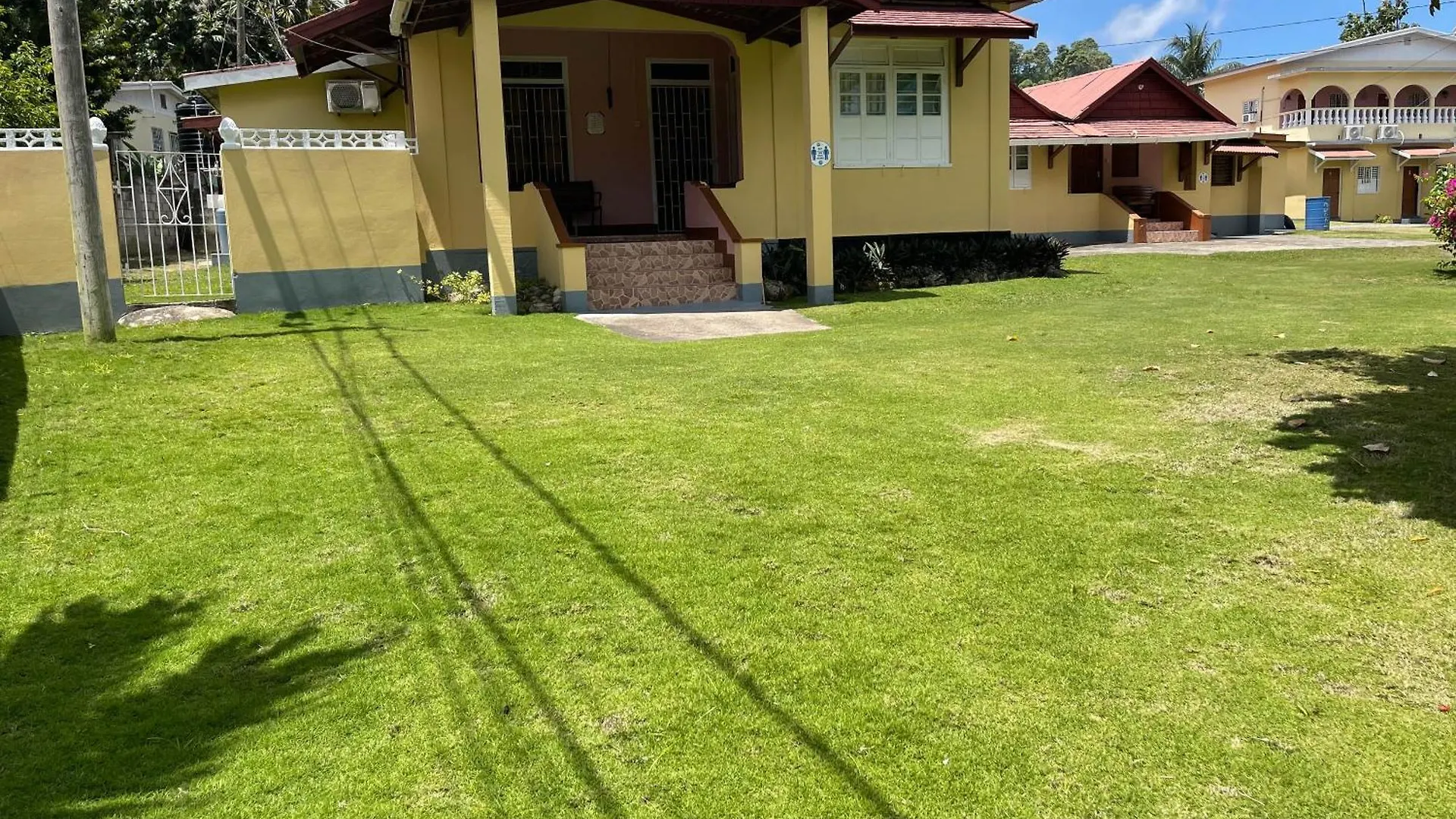 Little Shaw Park Guest House أوشو ريوس 0*,